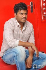 Shiva Raj Kanumuri Interview About Jayammu Nischayammu Raa